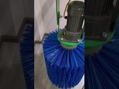 معدات المزارع الفرشاة الكهربائية الأوتوماتيكية من النيلون فرشاة تدليك الجسم للمواشي